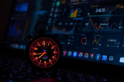 Learner completing quick product lessons on laptop, symbolizing microlearning and mastery