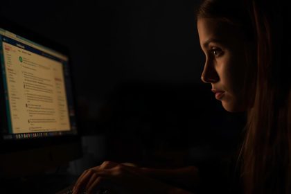 Marketer writing a value-only email that builds trust without pitchin