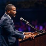 Digital marketing expert sharing opinion that earns backlinks and builds authority.